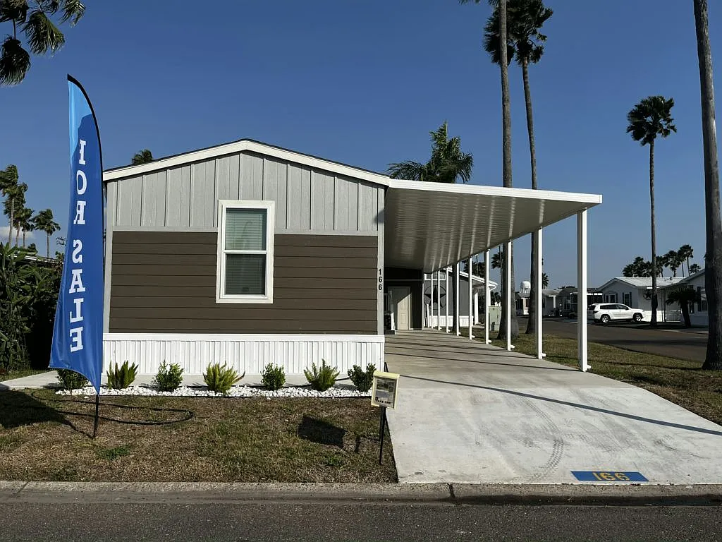 3 bed, 2.0 bath, 1033 sqft, $1,400 — Photo 1