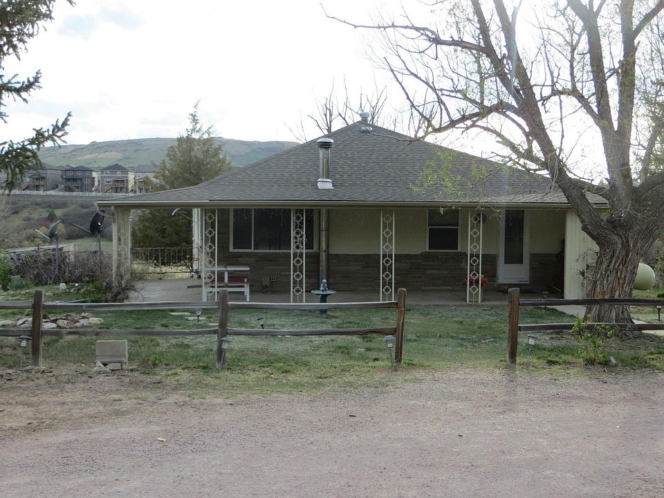 2nd image of 1253 Lake Gulch Rd