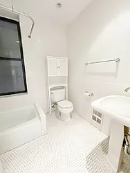 Rented by Coldwell Banker Warburg