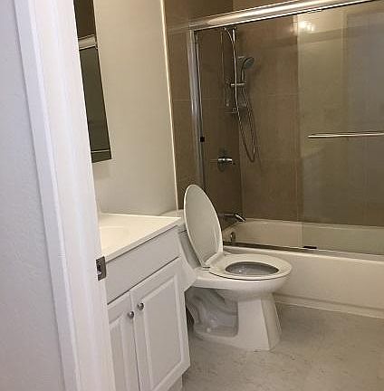5th image of 860 Coolidge Ave
