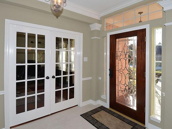 French doors leading to Study or could be formal Living Room