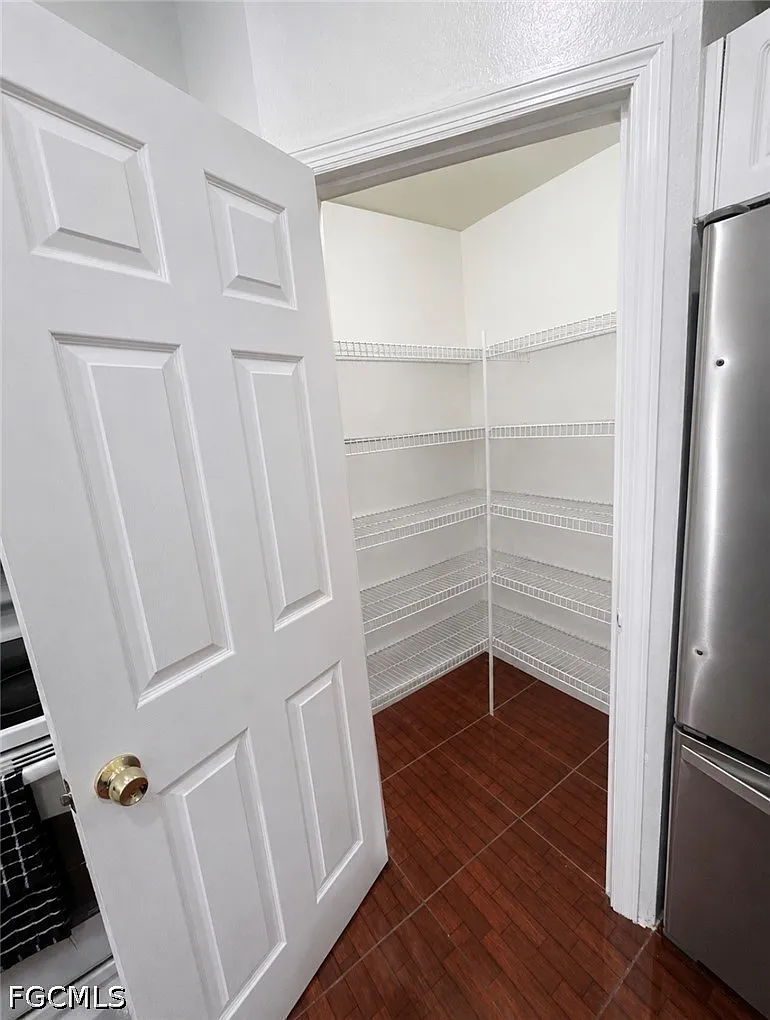 3 bed, 1.0 bath, 1636 sqft, $1,950 — Photo 4