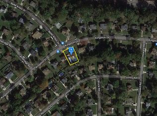 813 Kingston Dr, Cherry Hill, NJ 08034