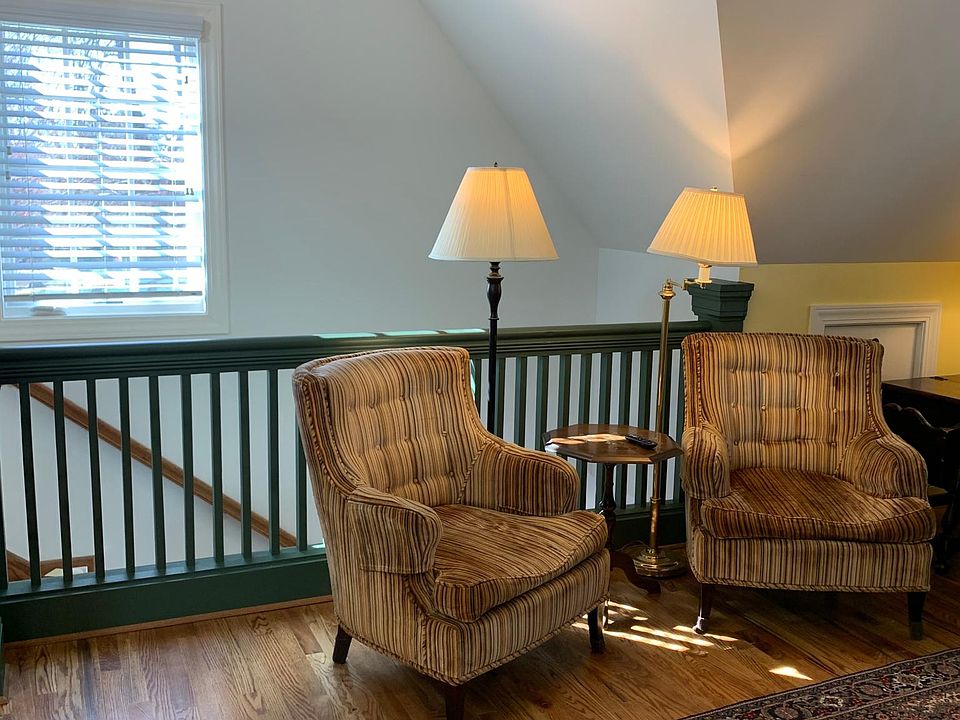 216 Fleming St Hendersonville NC Zillow