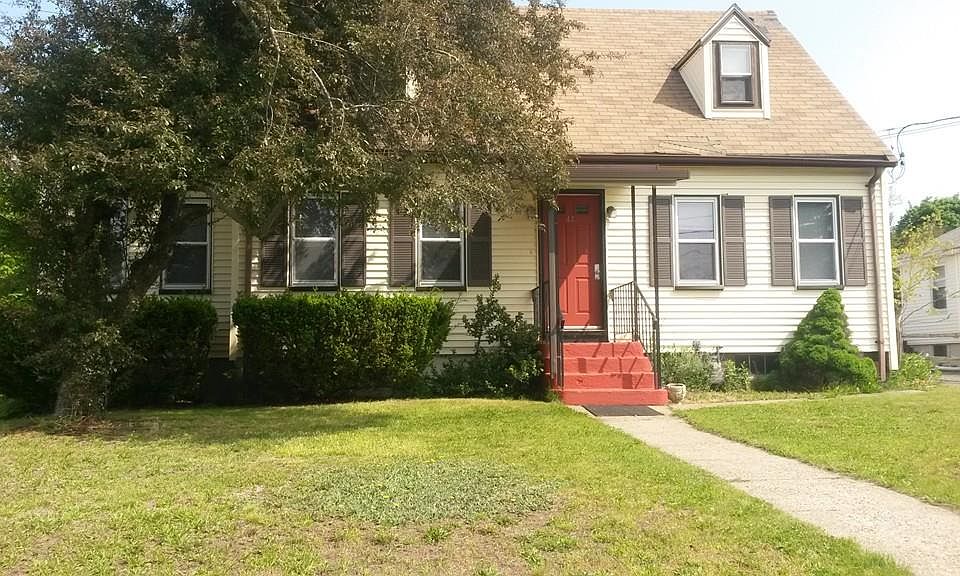 2nd image of 44 Charles Ave