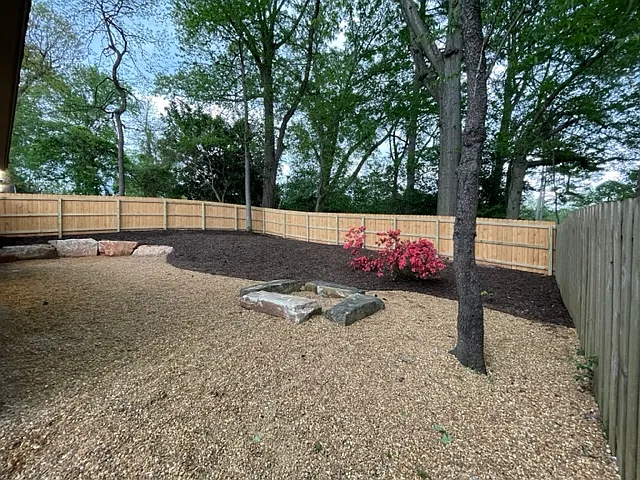 591 E Morningside Dr NE — Photo 2