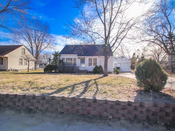 8739 Able St NE, Blaine, MN 55434
