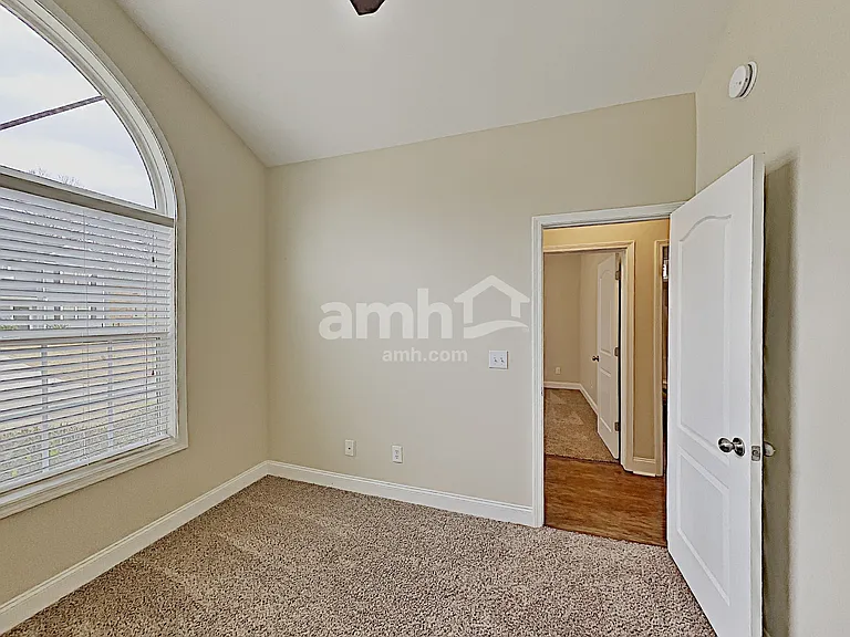 107 Oscar Ct — Photo 17