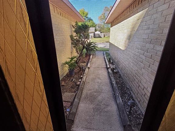 3rd image of 3026 Sherborne St