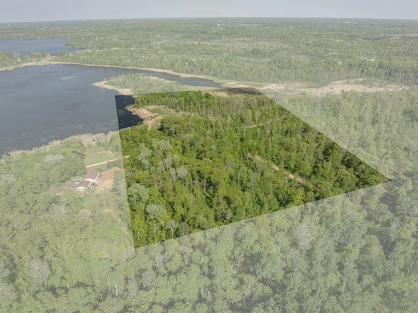 17318 Snowshoe Dr, Ironton, MN 56455