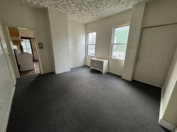 4th image of 1016 Pine St #1