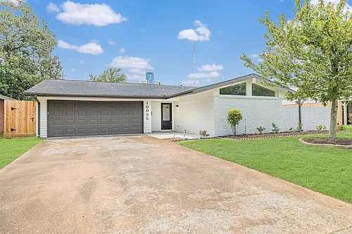 10055 Larston St Photo 1