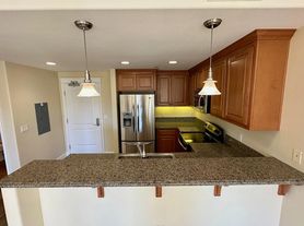 7680 Monterey St, Gilroy, CA