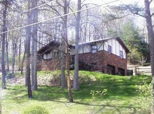 5592 Shawnee Dr, Huntington, WV 25705