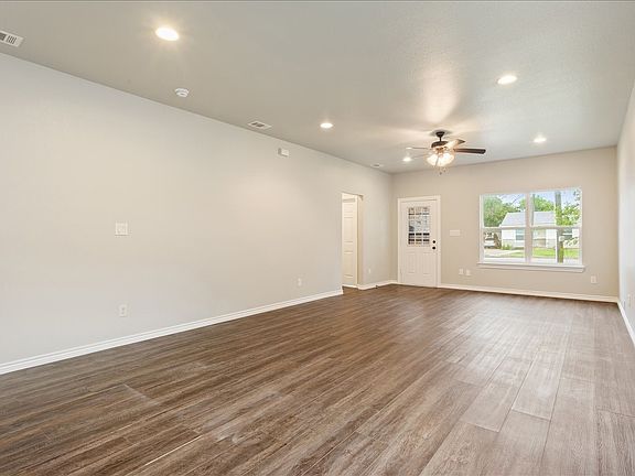 5th image of 3525 N 24th St