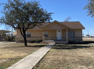 105 Floyd Ave, Del Rio, TX 78840