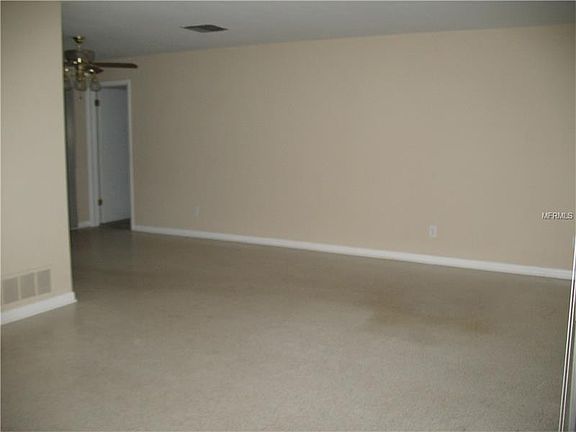 3rd image of 1011 Macrae Ave