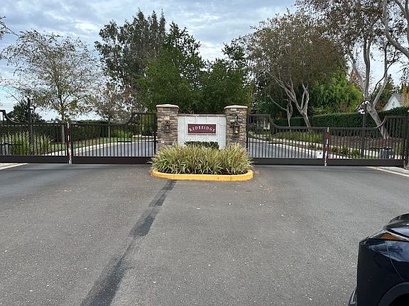 2nd image of 2744 Redbridge Rd