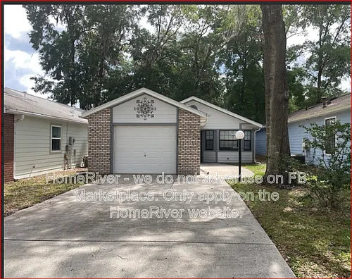 2305 NE 40th Ave Photo 1