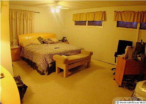 5th image of 2201 Oak Knoll Dr