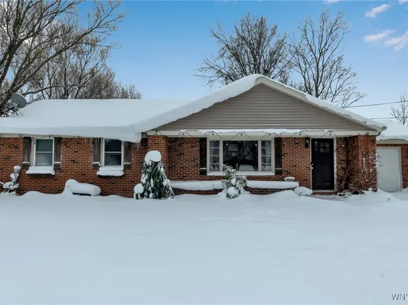 6903 Jewett Holmwood Rd, Orchard Park, NY 14127