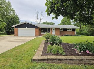W136N7015 Claas ROAD, Menomonee Falls, WI 53051