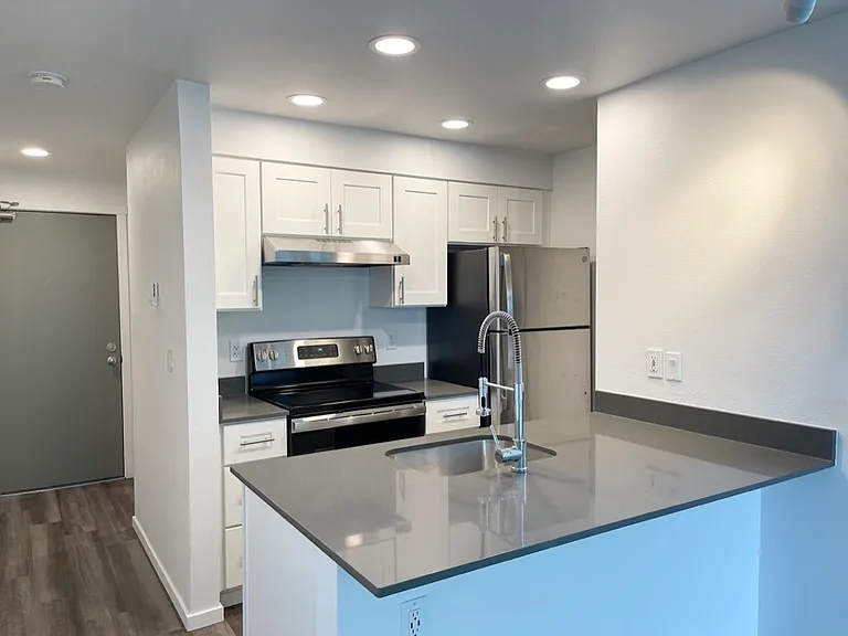 Interlake Place — Photo 21