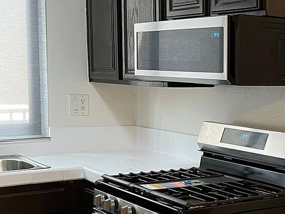 4th image of 234 W Fairview Ave APT 106