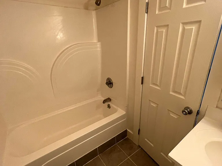 509 Wyckoff Rd #2 — Photo 6