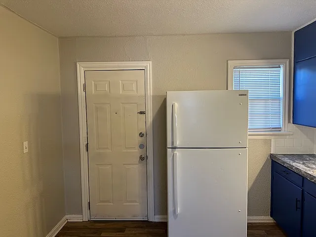 3 bed, 1084 sqft, $1,150 — Photo 4