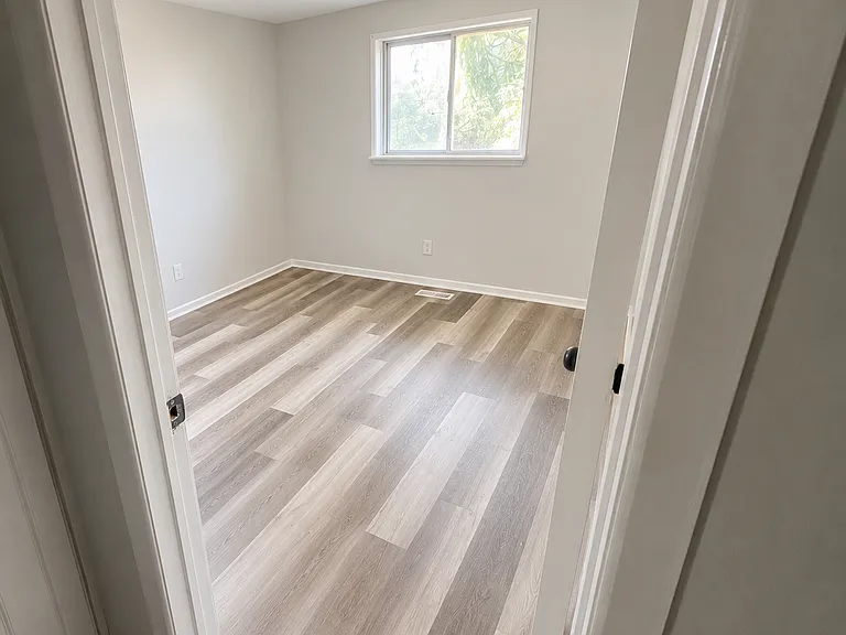 bedroom2