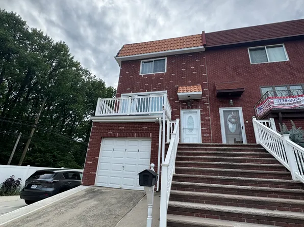 126 Mulberry Ave #1, Staten Island, NY 10314