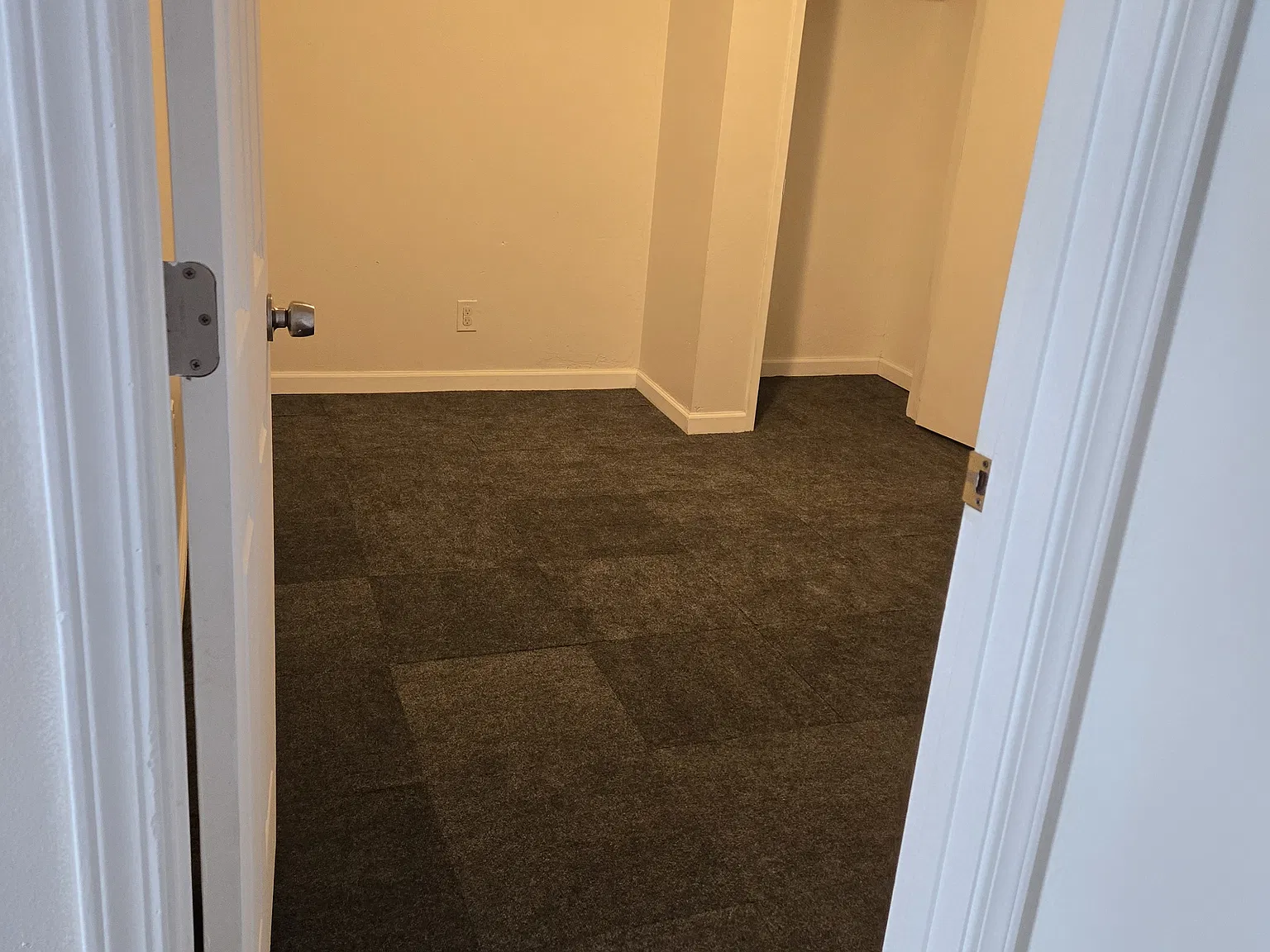 2 bed, $1,200 — Photo 1
