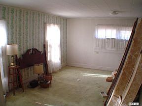 2nd image of 1520 May Ave