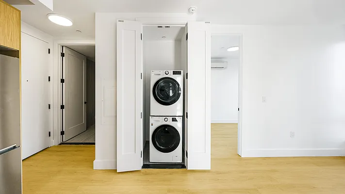 Rented by Nooklyn NYC LLC | media 37