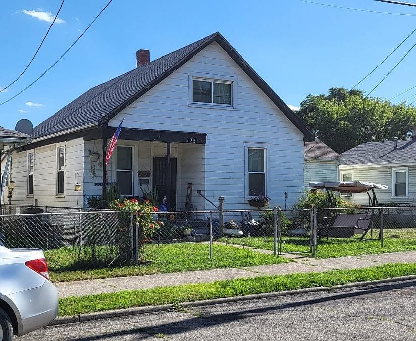2nd image of 123 Webster Ave
