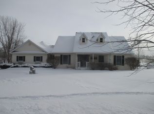 2743 S Warren Rd, Ovid, MI 48866