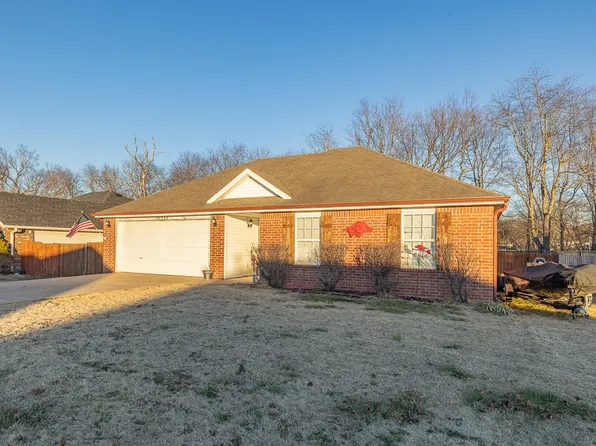 20688 Highland Dr, Springdale, AR 72764