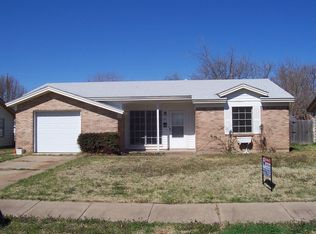 1911 Morgan St, Irving, TX 75062
