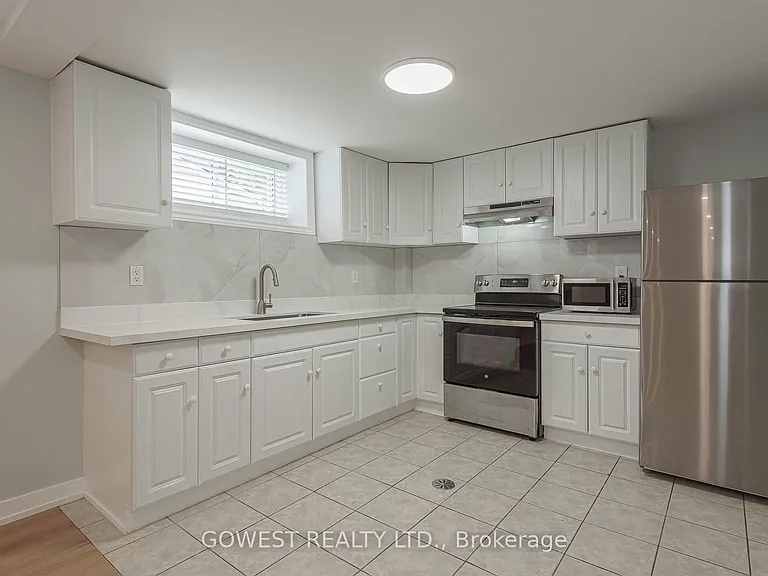134 Grenadier Rd #4 — Photo 15