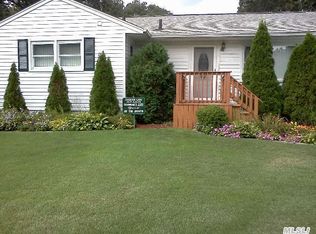 44 Risley Rd, Patchogue, NY 11772