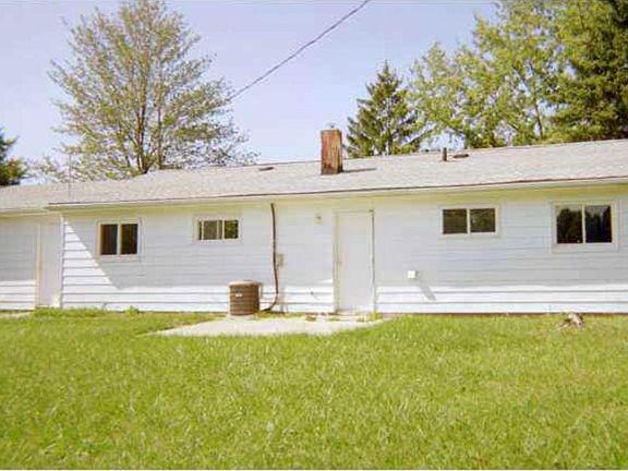 2nd image of 6095 Eaton Ct