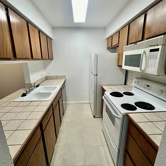 1705 Crossing Pl #132C — Photo 8