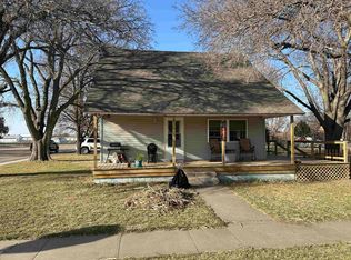 201 Rochelle St, Elwood, NE 68937