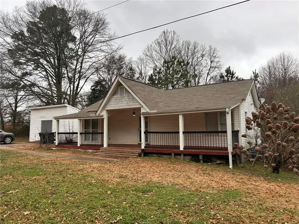32 Victory Dr, Roopville, GA 30170
