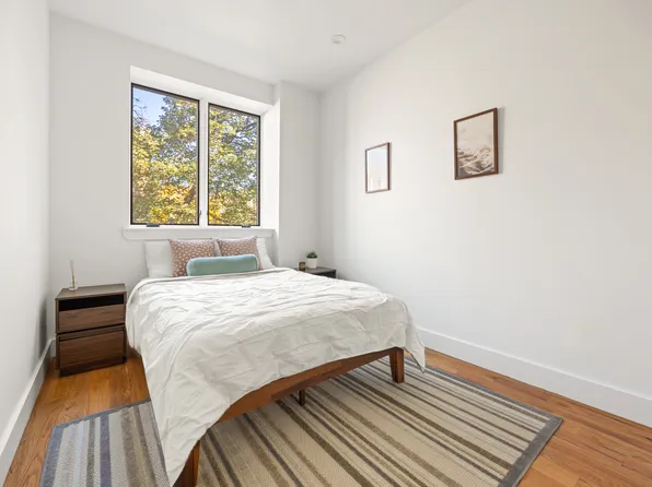 247 Mt Hope Place image 7 of 12