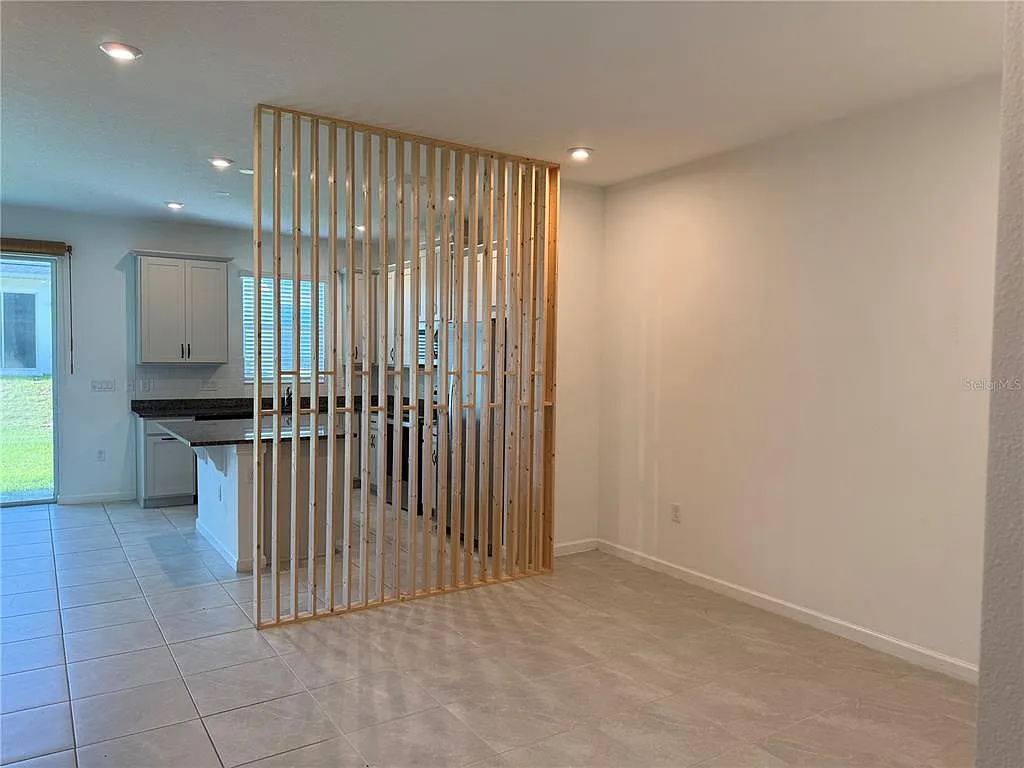 3 bed, 2.5 bath, 1460 sqft, $2,099 — Photo 3