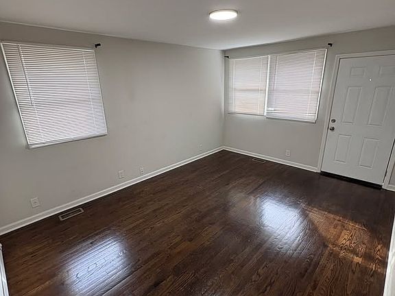 3rd image of 2208 Morena St #D