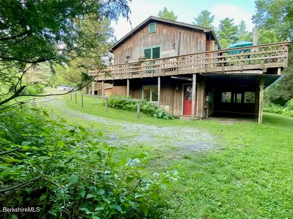 9 Forest Row, Great Barrington, MA 01230
