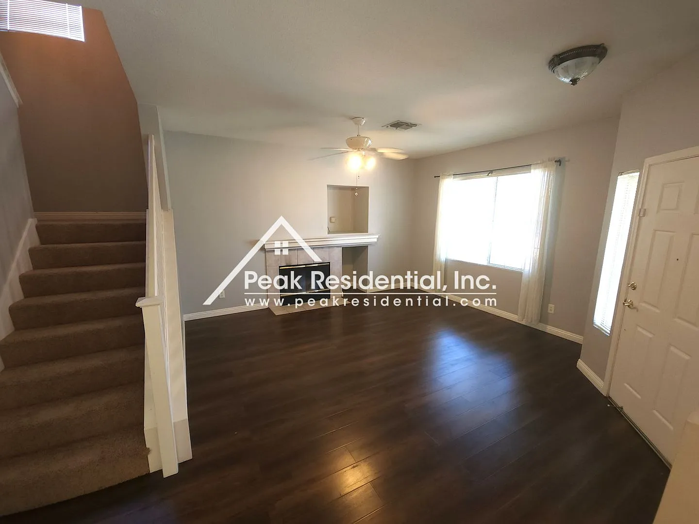 Charming Elk Grove 4bd/2.5ba Home with Pool — Photo 3